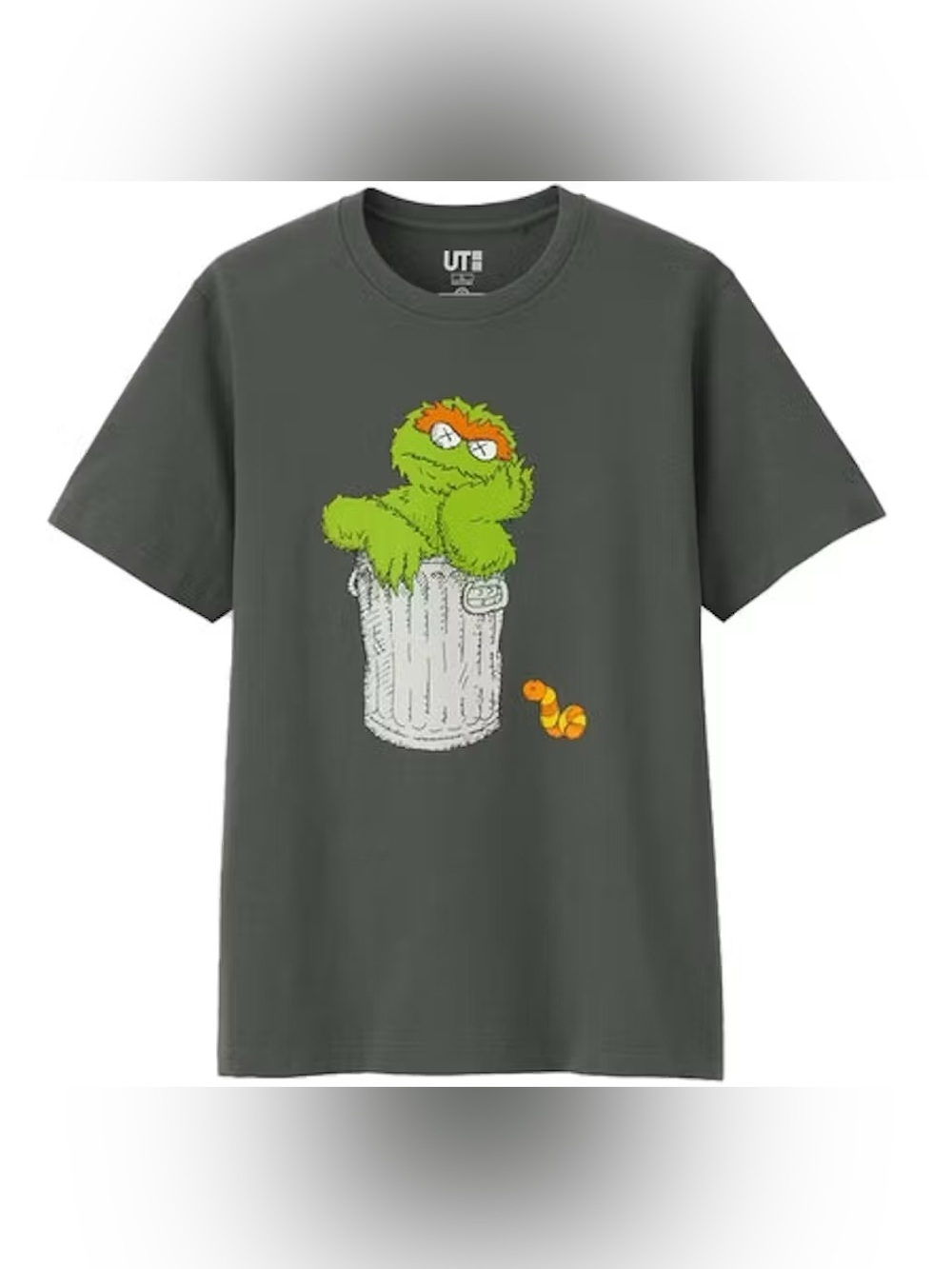 Kaws X Uniqlo X Sesame Street Oscar The Grouch Gray T-Shirt Size XL